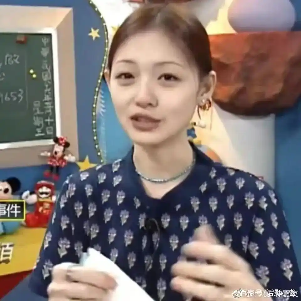 女明星的照片 国内的._真人比照片好看的女明星_不上镜美女