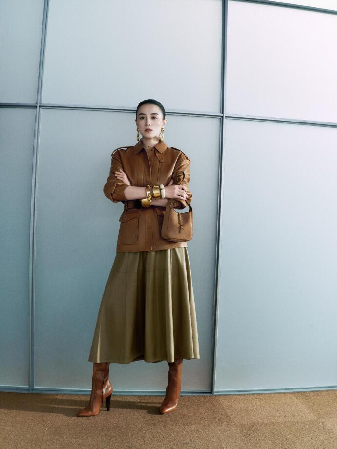 中年女性高圆圆时髦穿搭_中年女性杨幂时髦穿搭_中国中年女明星