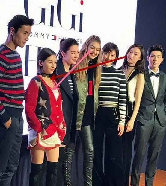 娱乐圈哪些女名星很矮_朱茵身高153cm演技颜值惊艳_女明星身高与颜值不匹配