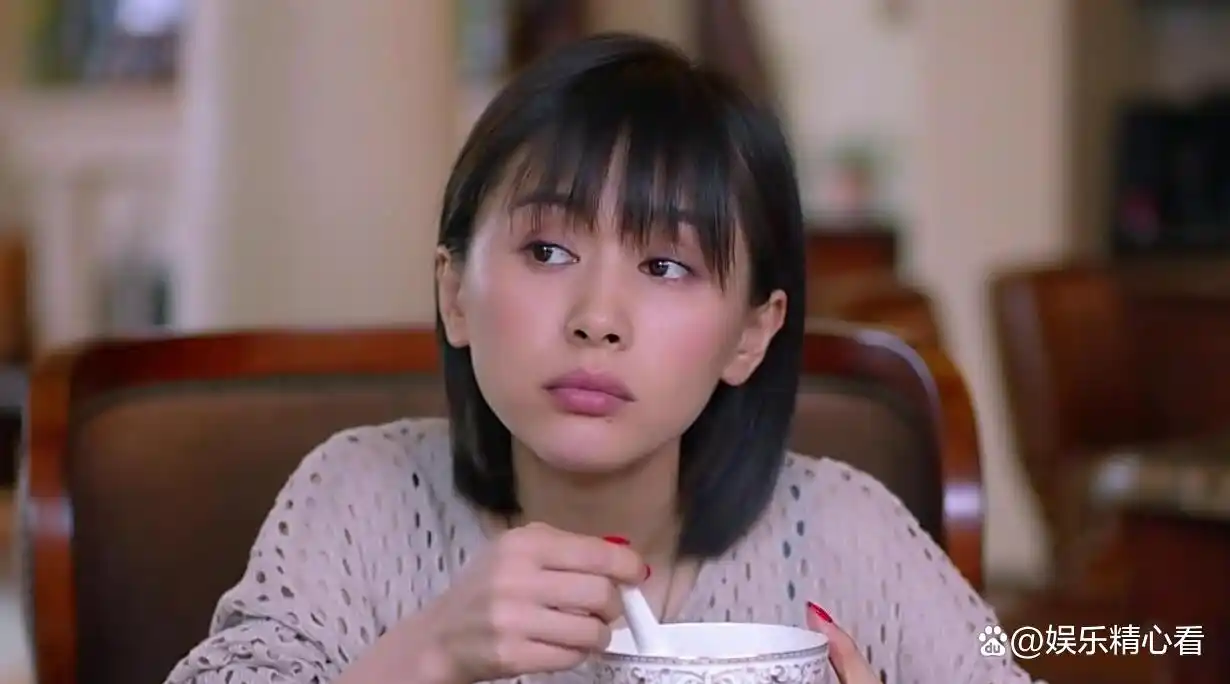 娱乐圈哪些女名星很矮_矮个子女星身高揭秘_脸高身矮女明星