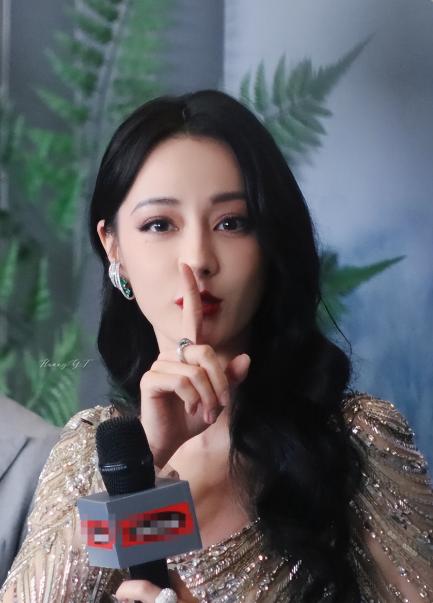 内娱女明星健康问题_33岁迪丽热巴生病现状_明星热点迪丽热巴,